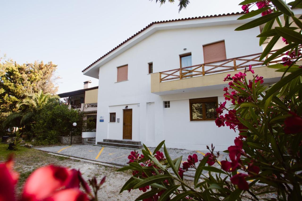 Joseph Village Apartments Fourka Exterior photo